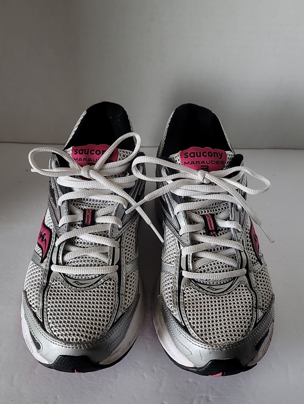 Saucony Women's Running Shoes in White, Silver & Pink, Size 10